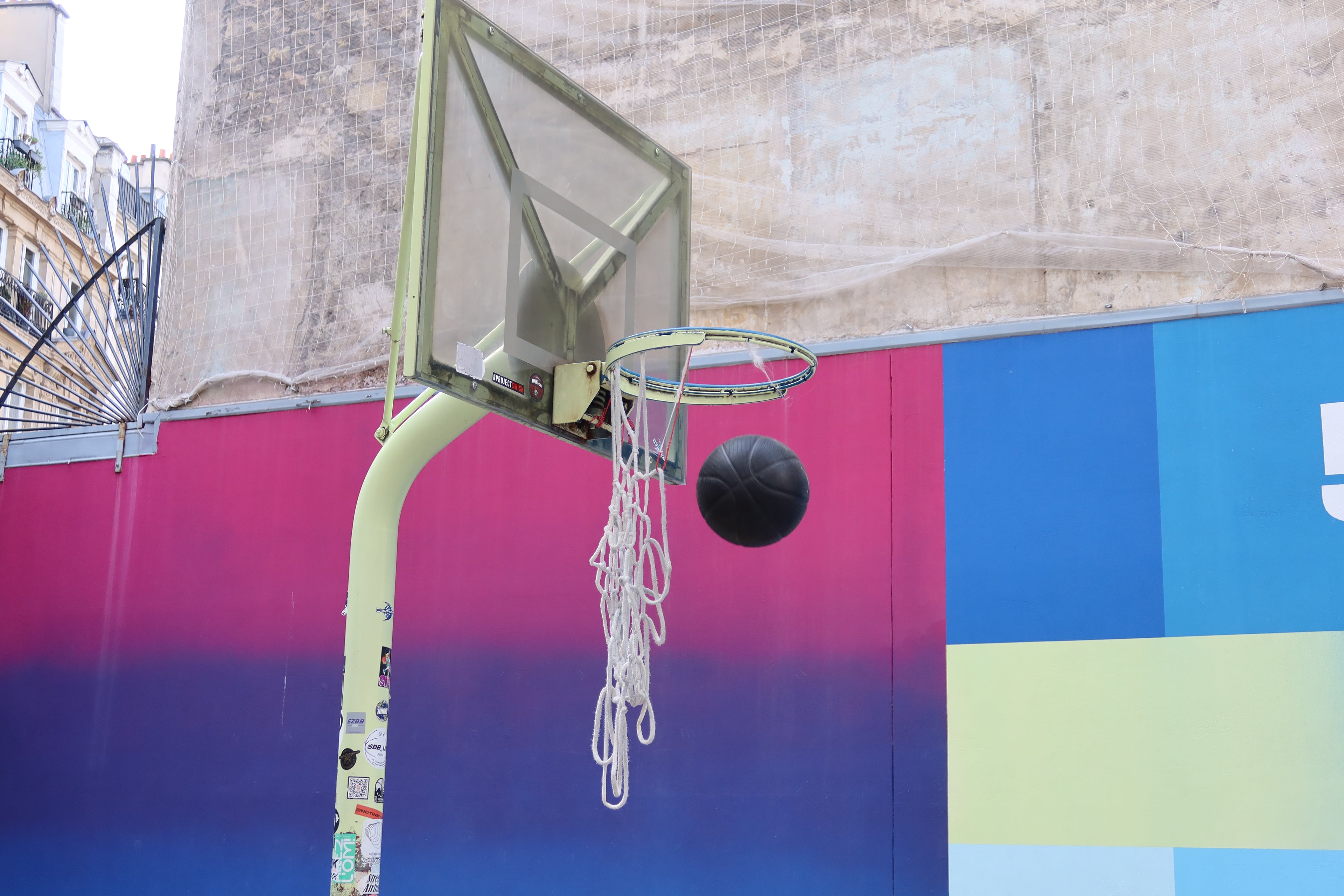 Pairs Basketball Court